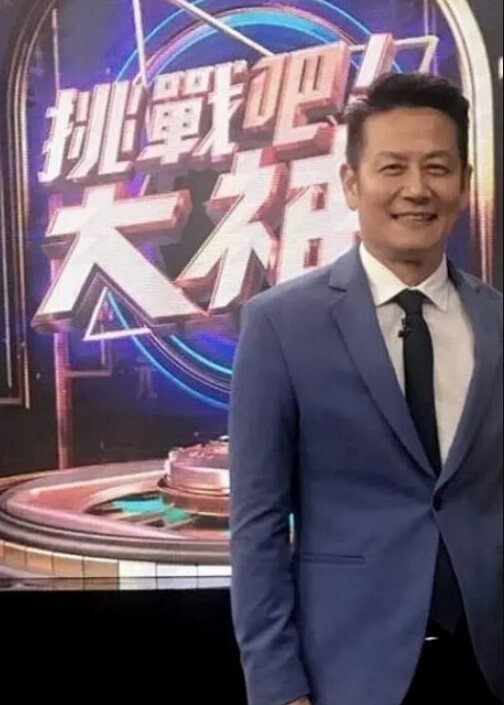 【影视漏点】英美剧限制片女星漏奶精选福利合集 - 9cao